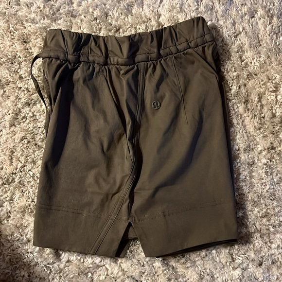 Cinchable Waist HR Woven Short 3.5” - Picture 11 of 11